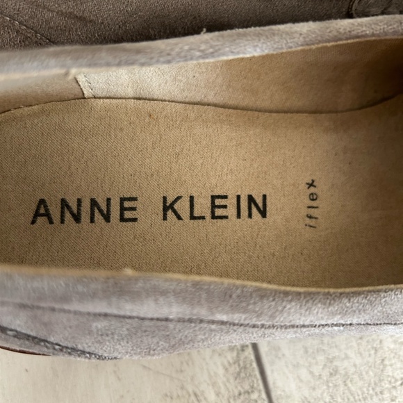 Anne Klein Everly Taupe Fabric Slip On Penny Loafers Women's Size 9.5M - Picture 10 of 14